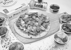 Fire-e-chicken Pizza Regular
