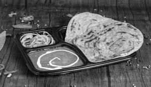 Laccha Paratha With Alu Dum & Pickle ( 2pcs )