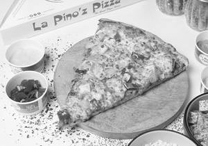 Paneer 65 Personal Giant Slice (22.5 Cm)