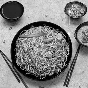 Egg Hakka Noodles