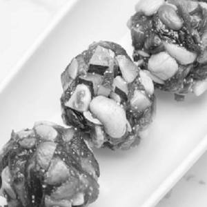 Dry Fruit Laddu