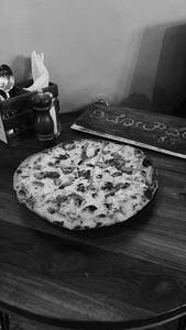 Pizza Bianca