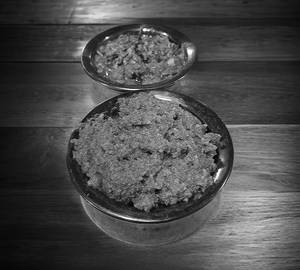 Ragi mudda [with guttivankaya]