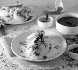 Plain idli