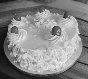 White Forest Cake