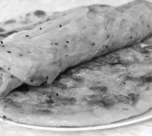 Paneer Pyaz Egg Paratha
