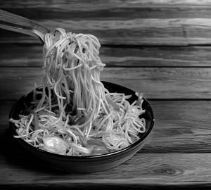 Sezwan noodles