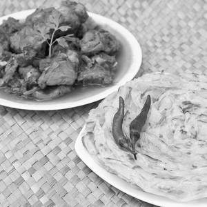 Parotta With Chicken Roast