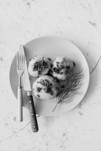 Paneer stuffed idli