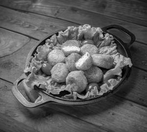 Chesee stuffed idli