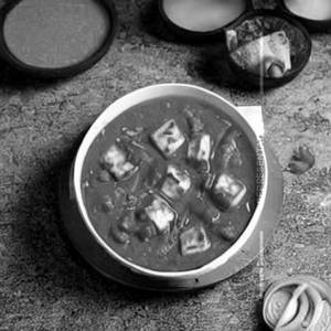Paneer chilli semi gravy