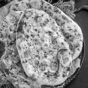 Onion Naan With Channe