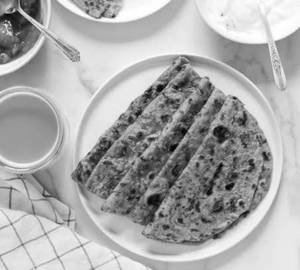 Masla Thepla With Tea