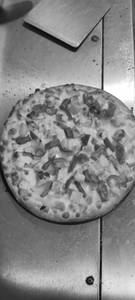 Paneer Paprika Pizza