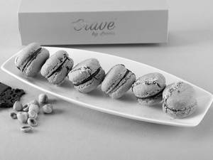 Hazelnut Chocolate Macarons (box of 6) | Almond Flour | Vegan