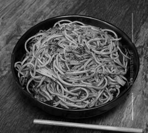 Burnt garlic noodles