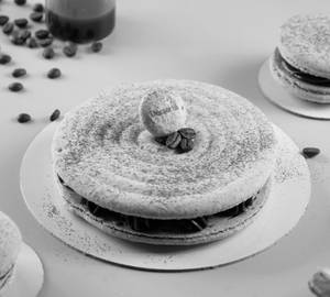 Coffee Caramel Macaron Cake (6 Inch)