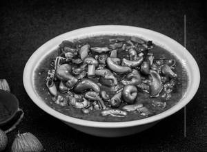 Baby Corn & Mushroom In Hunan Sauce