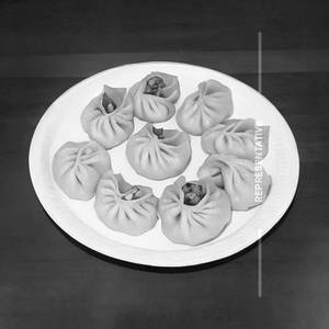Steamed momos