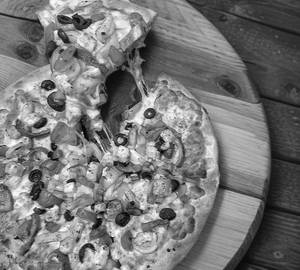 Veg Cheese Pizza [8 inches]