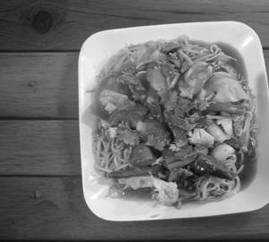 Stir fry rice noodles [beef]  gravy 