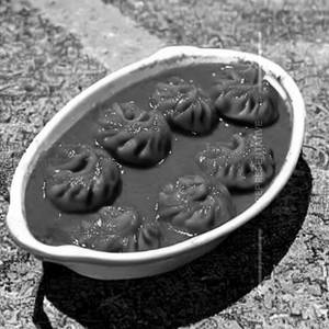 Vegetable Chilli Gravy Steamed Momos