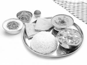 Matar Paneer Thali