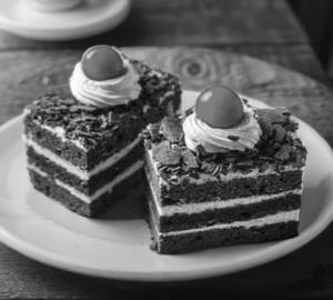 Eggless Black Forest Pastry