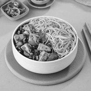 Veg Hakka Noodles + Chilli Paneer Gravy