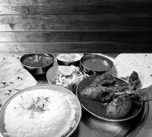 Chicken thali