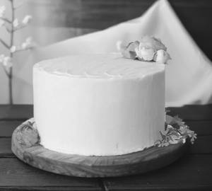 Buttercream Vanilla Cake
