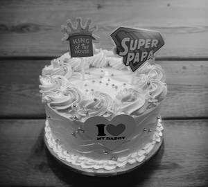 Vanilla Cake customized with Paper toppers(450gm)
