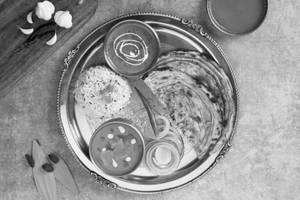 Vegetarian Executive Thali- Serves 1