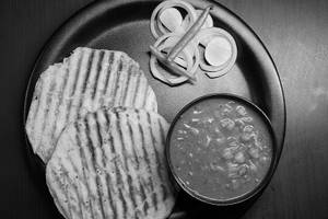 Chole Kulche (2piece)