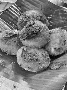 Butter Podi Idli [2 Pc]