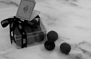 Signature Rum & Raisin Truffles 9 Pcs 100 Gms