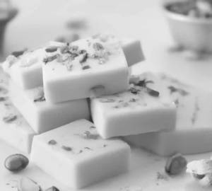 Plain barfi