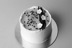 Passion Fruit Cake 500 Grams