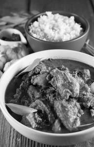 Kerala Brown Rice Chicken Curry Combo