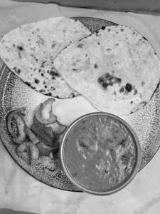 Veg Kofta Curry With Butter Naan