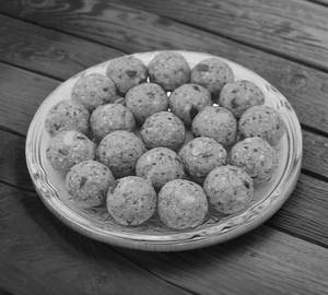 Chana Dry Fruit Laddu