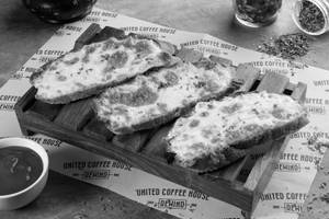 Cheesy Garlic Bread [3 Pieces]