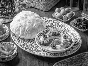Hummus With Laham