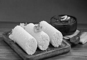 Puttu & Veg Curry
