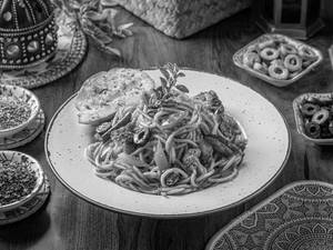 Vegetable Spaghetti Pasta In Arrabiata Sauce