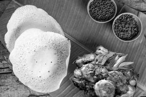Prawn Pollichathu With Appam (3pcs)