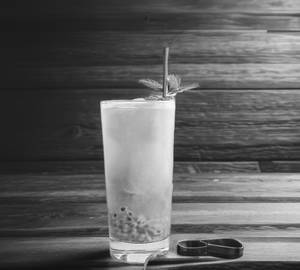 Passion fruits mojito