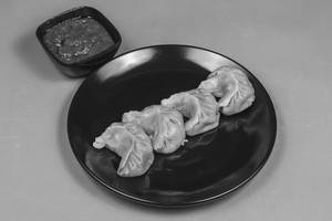 Chicken Peri Peri Momos [6 PCS]
