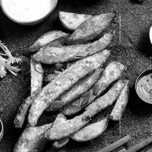 Fried potato wedges