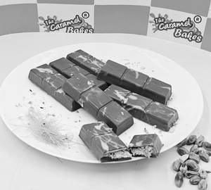 Dark Kunafa Chocolate Bar